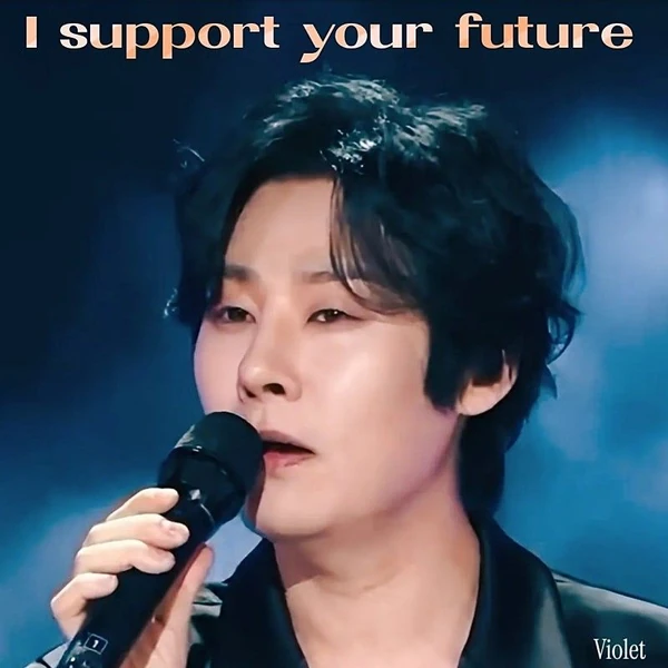 Popular photo full of fans’ love for Kang Moonkyung