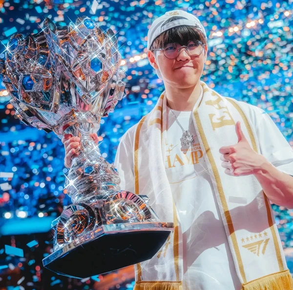 Foto profil populer Oner yang dipilih melalui voting