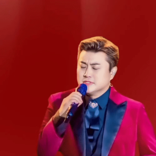 充满粉丝爱意的金浩中人气照片