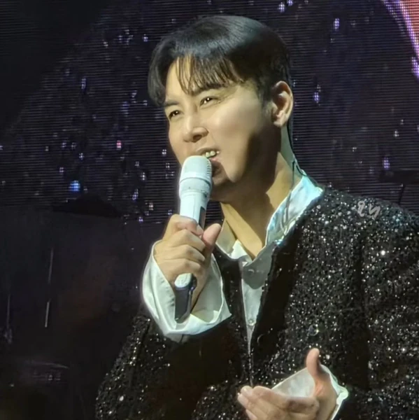 Penampilan Jang Minho yang paling disukai hari ini