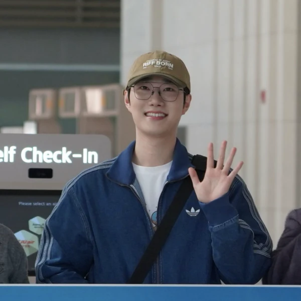 Popular photo full of fans’ love for Gong Hoon