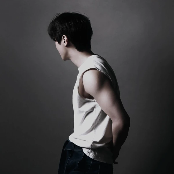 The most loved look of Lee Junyoung today