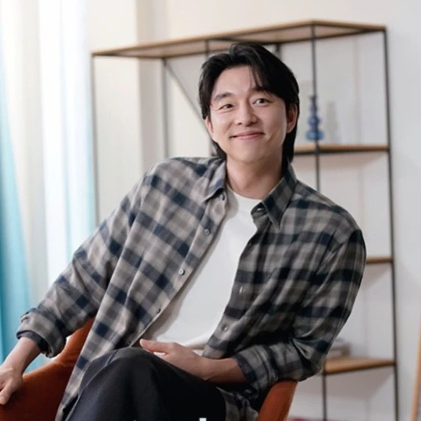 Popular photo full of fans’ love for Gong Yoo