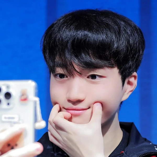 Foto profil populer Keria yang disukai penggemar