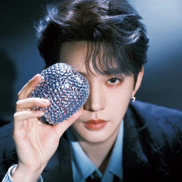 The most loved look of Deng Wei today