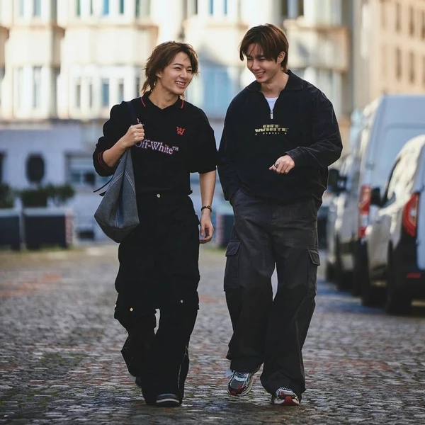 Popular photo full of fans’ love for NuNew