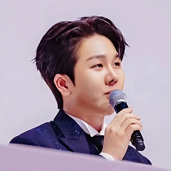 오늘 가장 사랑받은 김수찬의 모습