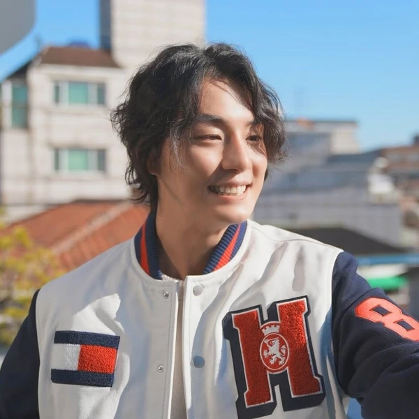 오늘 가장 사랑받은 윤시윤의 모습