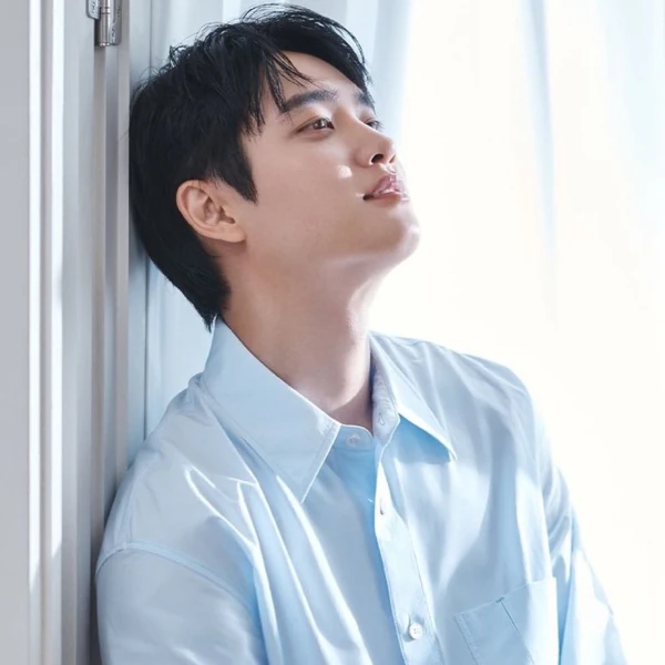 Foto populer Doh Kyungsoo (D.O.) yang penuh cinta dari penggemar