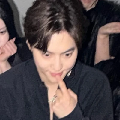 今天最受喜愛的Suho模樣