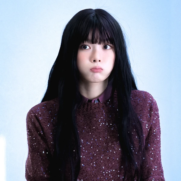 Popular photo full of fans’ love for Kim Youjung