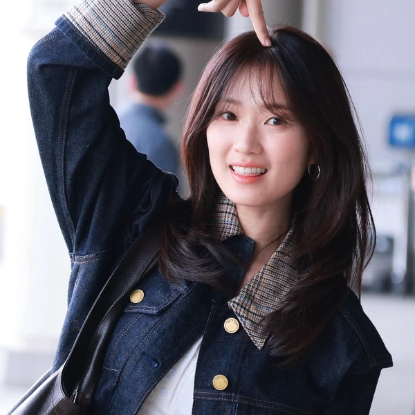 Today’s standout profile photo of Kim Hyeyoon on Choeaedol Celeb