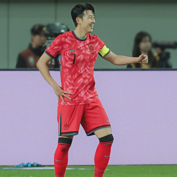 The most loved look of Son Heungmin today