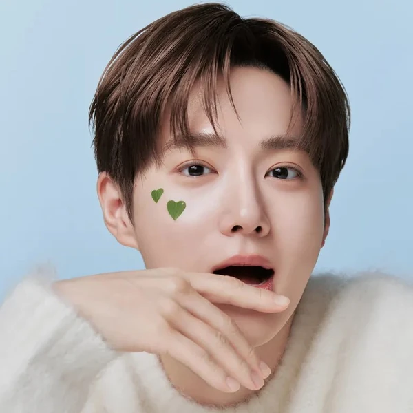 今天最受喜愛的Suho模樣