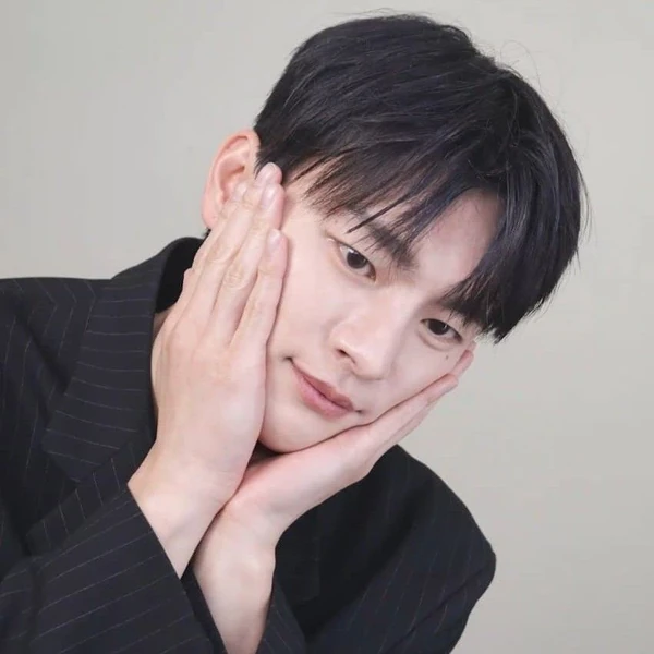 ソ・イングクへのファンの愛が詰まった人気写真