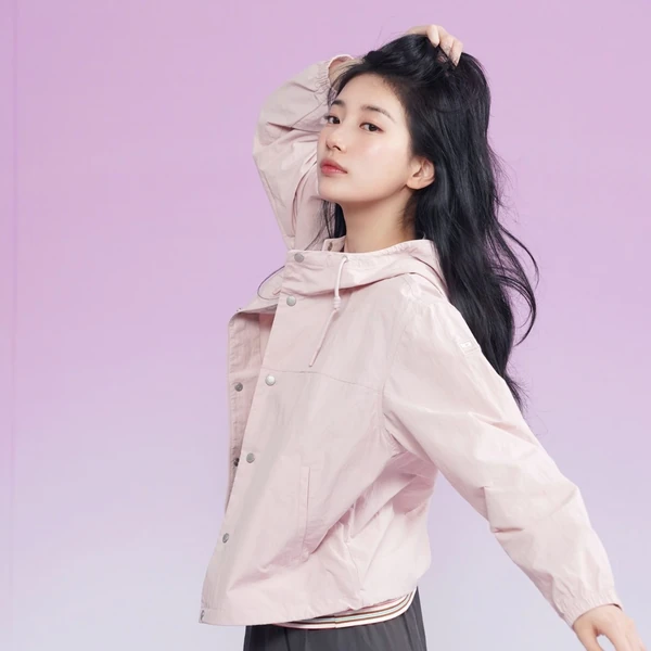 The most loved look of Bae Suzy today