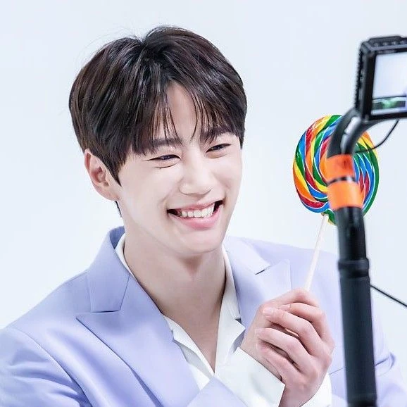 The most loved look of Lee Junyoung today