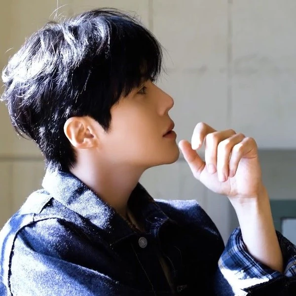 The most loved look of Kim Seonho today