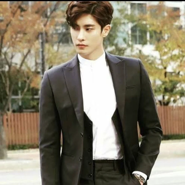 Popular photo full of fans’ love for Sunghoon