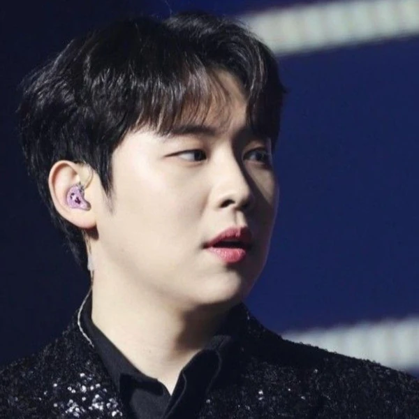 The most loved look of Jinuk today