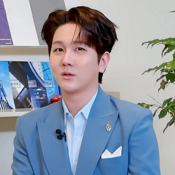 Popular photo full of fans’ love for Kim Soochan