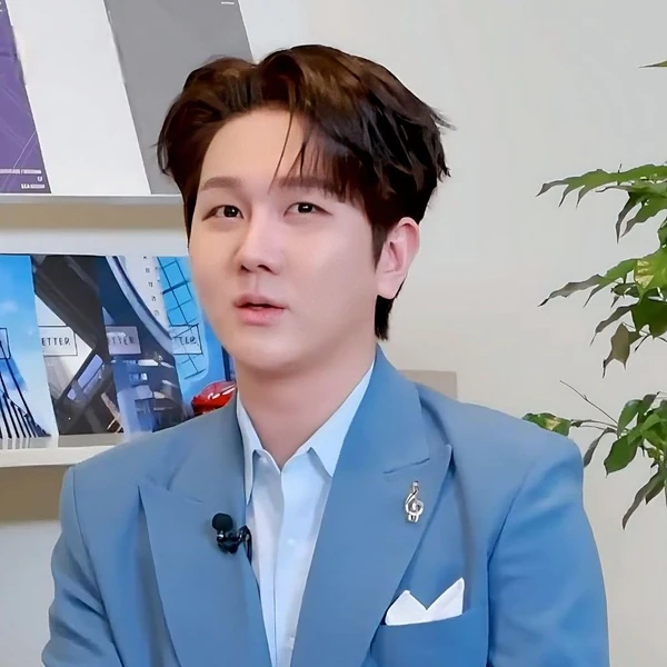 Popular photo full of fans’ love for Kim Soochan