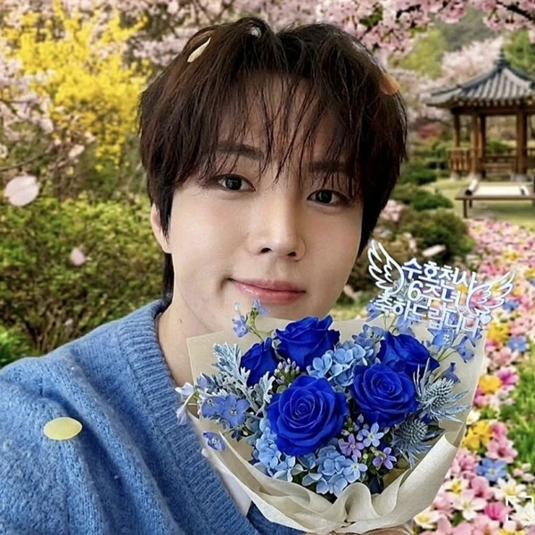 Popular photo full of fans’ love for Kim Jungyeon