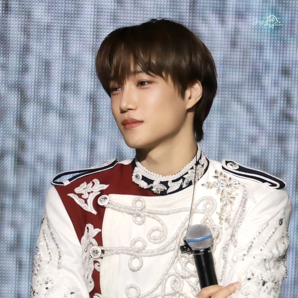 The most loved look of KAI today
