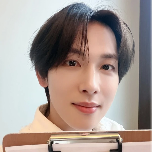 The most loved look of Yim Siwan today