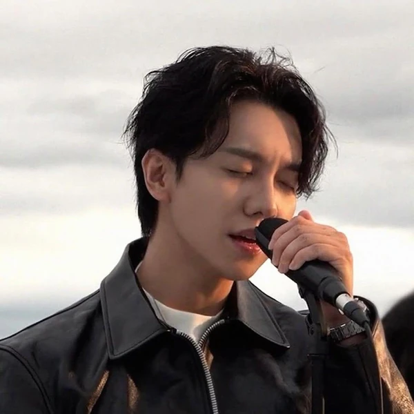 今日最も愛されたイ・スンギの姿