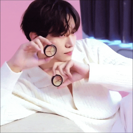 イ・ジュノへのファンの愛が詰まった人気写真