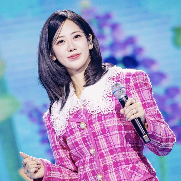 Top moment of Kang Hyeyeon chosen by fans