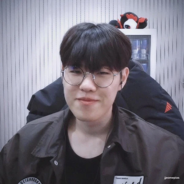 今天在Choeaedol Celeb中最閃耀的Oner代表照片