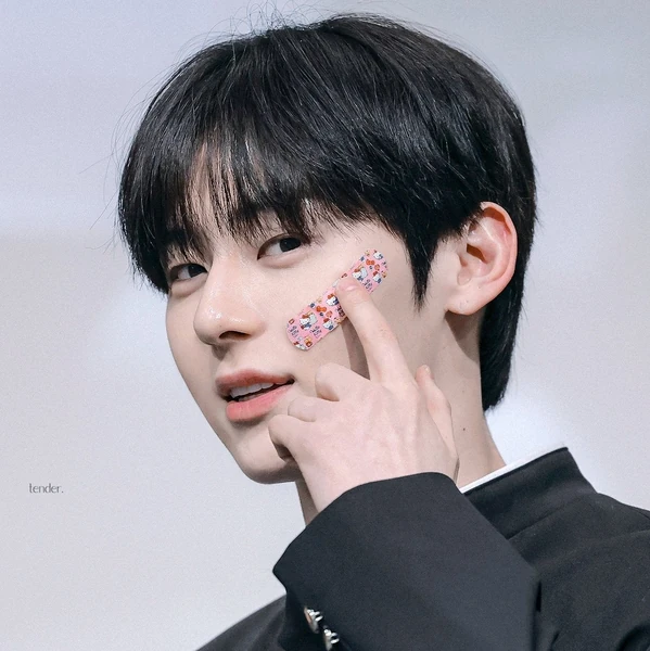 Top moment of Hwang Minhyun chosen by fans