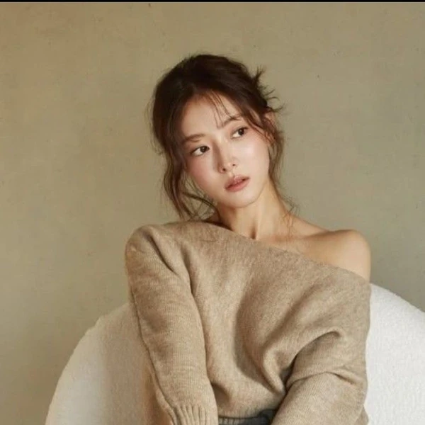 The most loved look of Lee Seyoung today