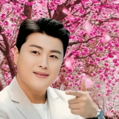 Foto populer Kim Hojoong yang penuh cinta dari penggemar