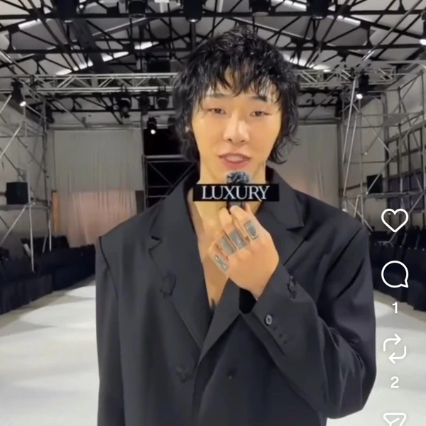 The most loved look of Ki Moogan today