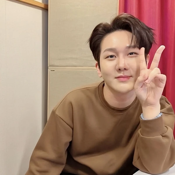 Foto populer Kim Soochan yang penuh cinta dari penggemar