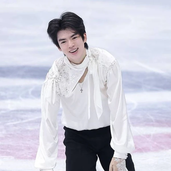 Foto profil terbaik Cha Junhwan hari ini di Choeaedol Celeb