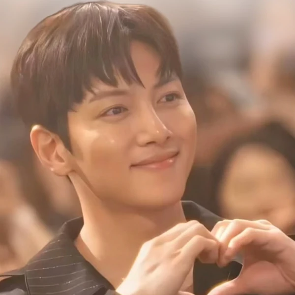 지창욱 팬심 가득한 인기 사진