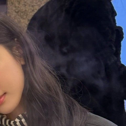 The most loved look of Bona today