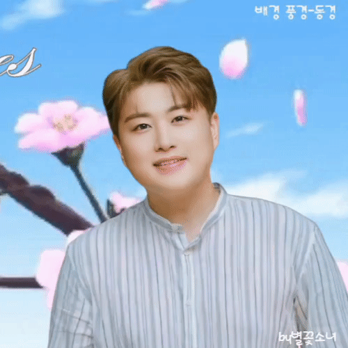 今天最受喜爱的金浩中模样