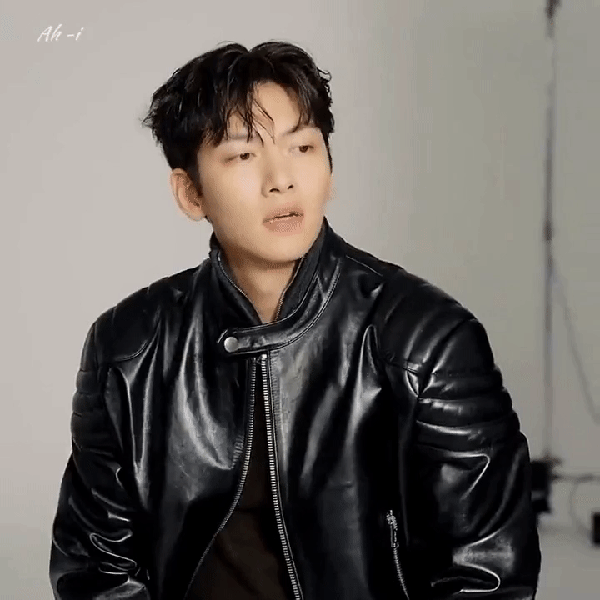 The most loved look of Ji Changwook today