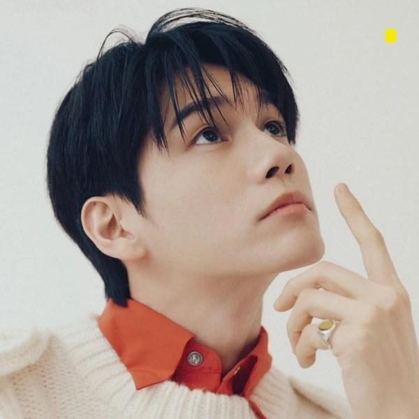 The most loved look of Ong Seongwu today