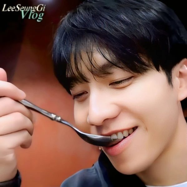 Penampilan Lee Seunggi yang paling disukai hari ini