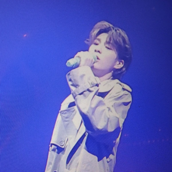 充滿粉絲愛的鄭東元人氣照片