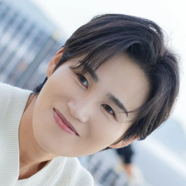 今天最受喜愛的金熙栽模樣