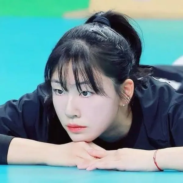 The most loved look of Jung Hoyoung today