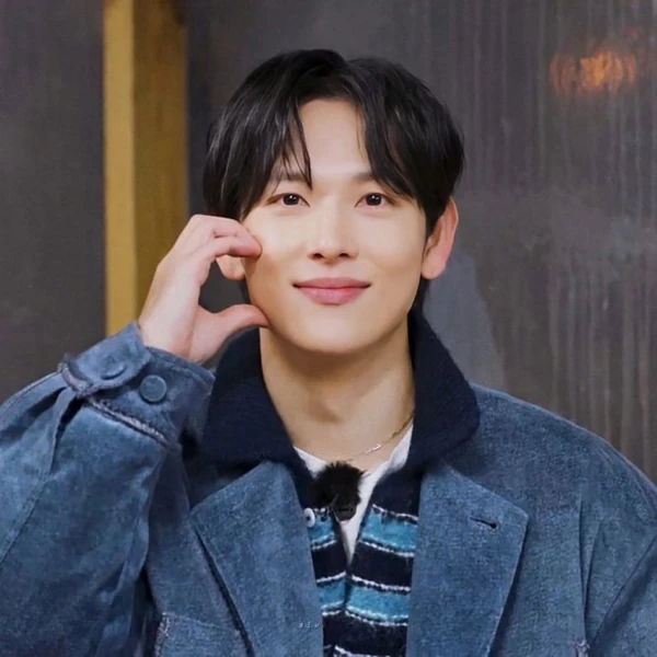 Penampilan Yim Siwan yang paling disukai hari ini