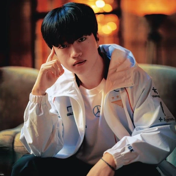 粉絲喜愛的Keria人氣個人資料照片